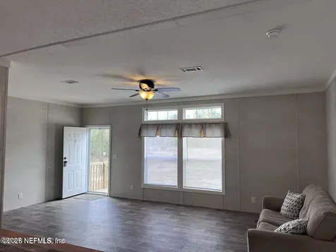 11466 Sr 51 Live Oak FL 32060