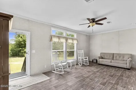 11466 Sr 51 Live Oak FL 32060