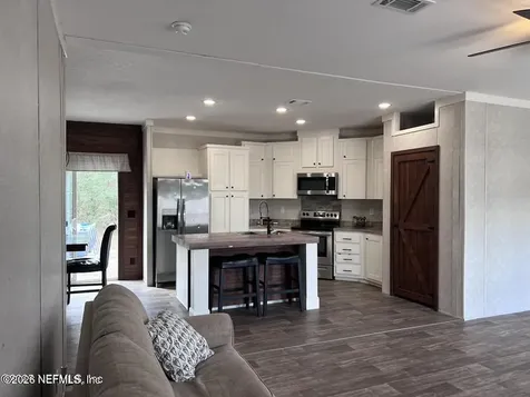 11466 Sr 51 Live Oak FL 32060