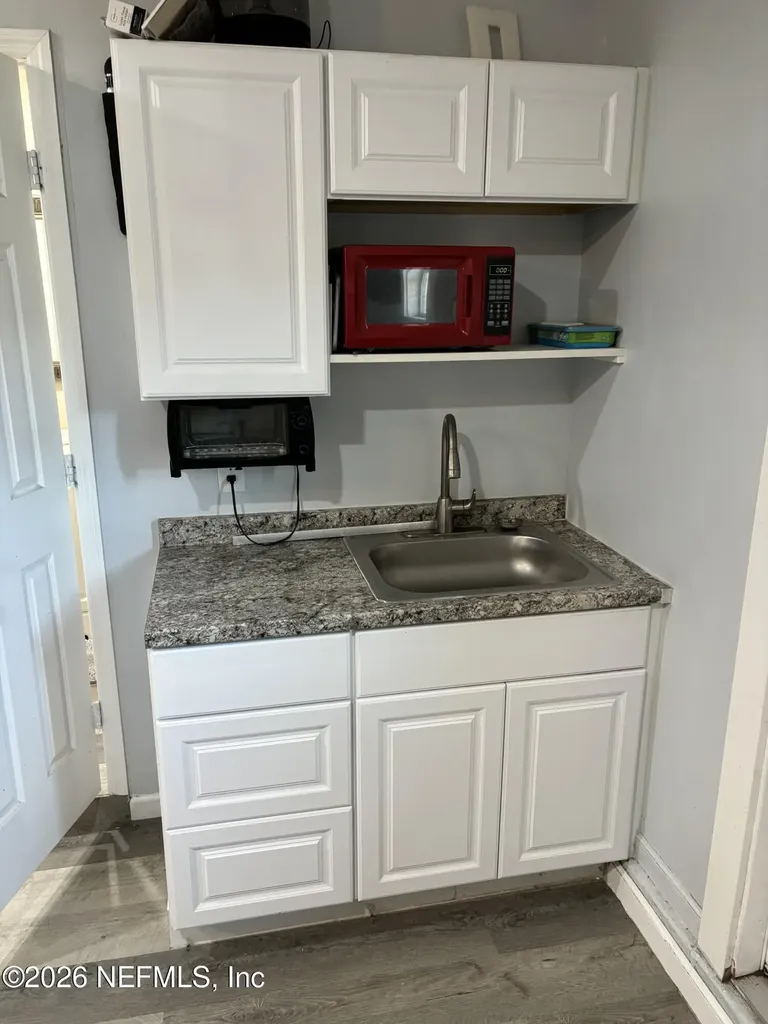 5884 Copper Creek Drive Jacksonville FL 32218