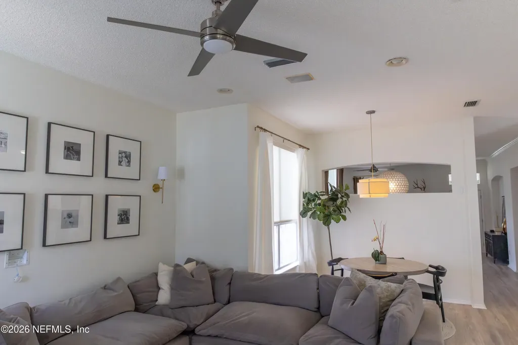 1909 Ibis Point Lane Jacksonville FL 32224