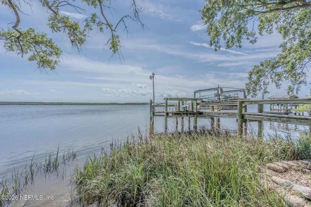 15974 Shark Road W Jacksonville FL 32226