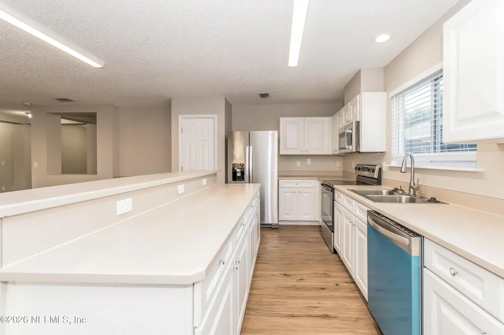 11483 Summer Bird Court Jacksonville FL 32221