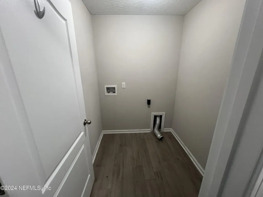 494 Northside Drive S Jacksonville FL 32218