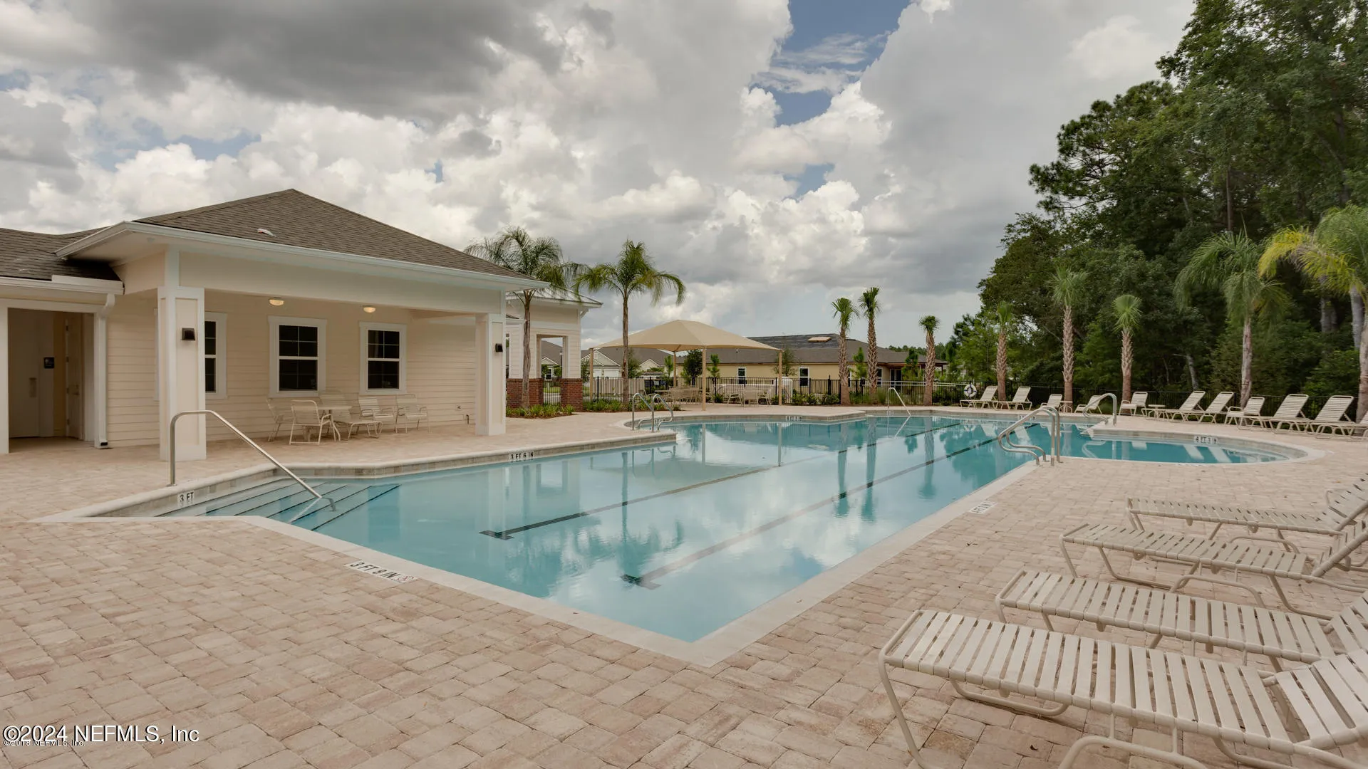 494 Northside Drive S Jacksonville FL 32218