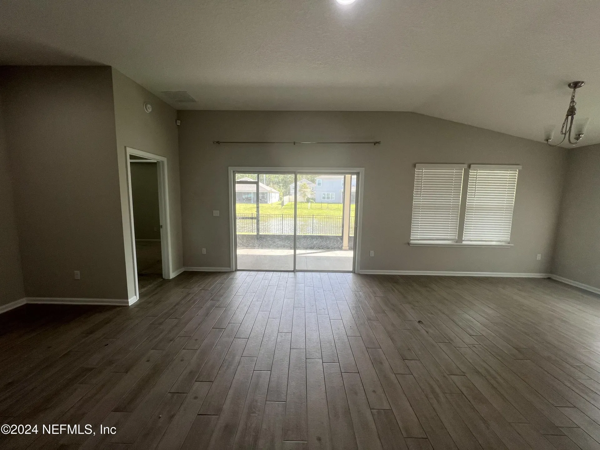494 Northside Drive S Jacksonville FL 32218