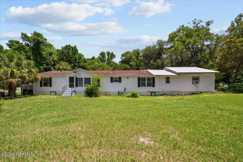 4065 Silver Lake Drive Palatka FL 32177