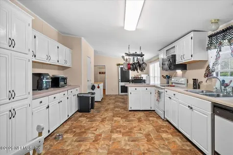 4065 Silver Lake Drive Palatka FL 32177