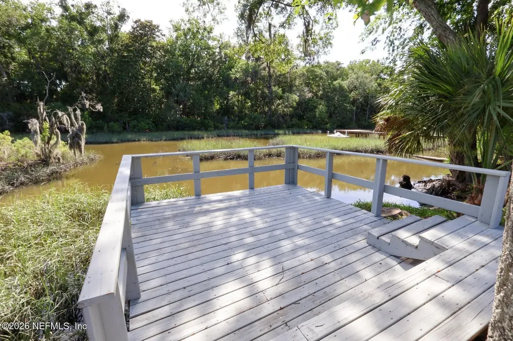 2140 Featherwood Drive W Jacksonville FL 32233