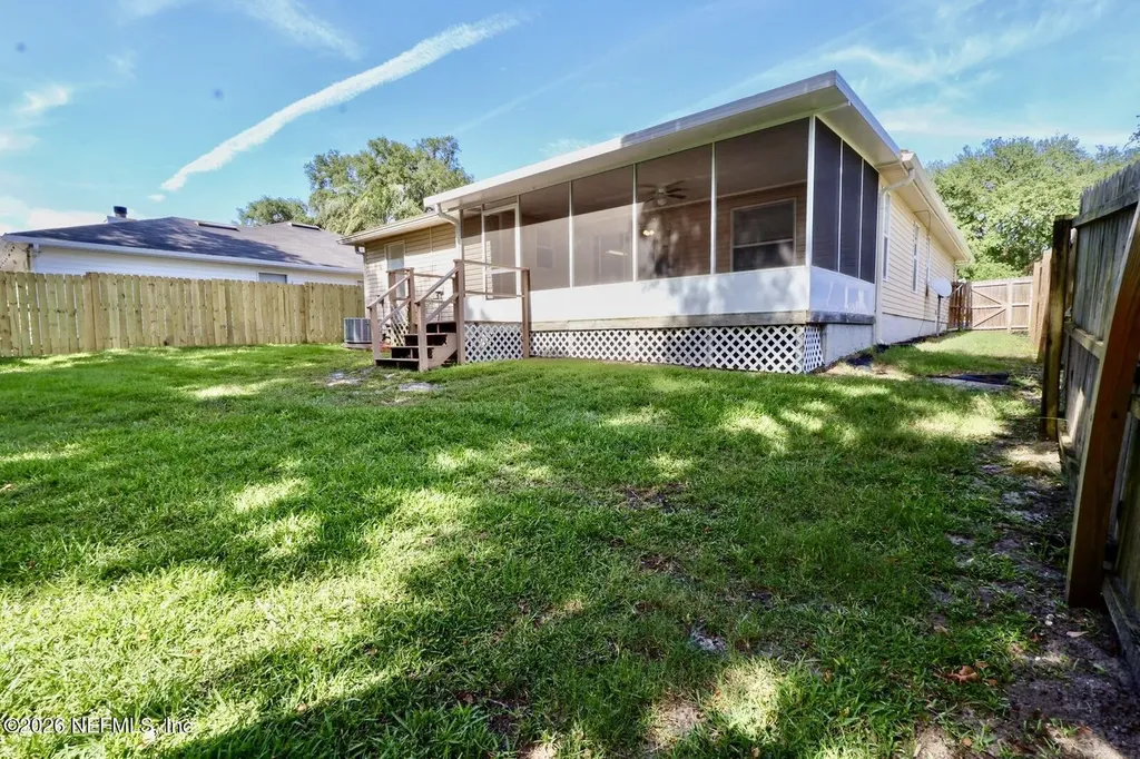 2140 Featherwood Drive W Jacksonville FL 32233