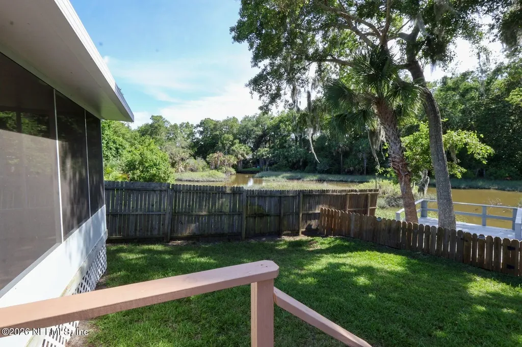 2140 Featherwood Drive W Jacksonville FL 32233