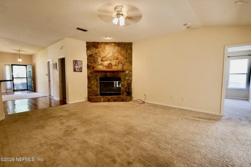2140 Featherwood Drive W Jacksonville FL 32233