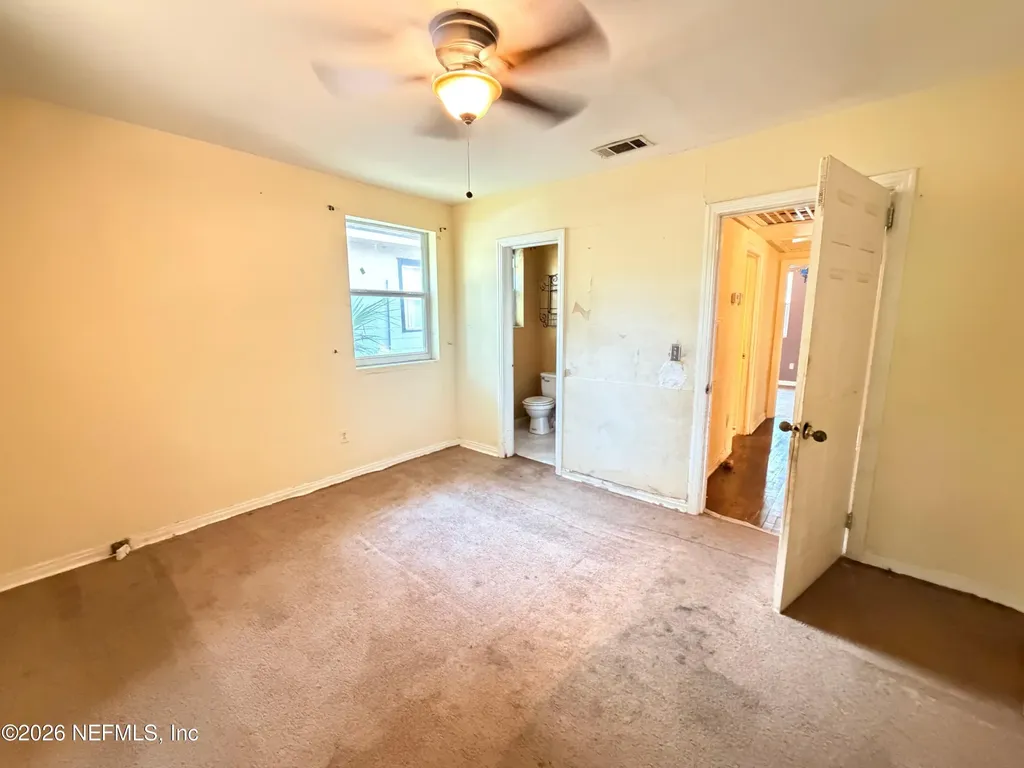 6819 N Pearl Street Jacksonville FL 32208