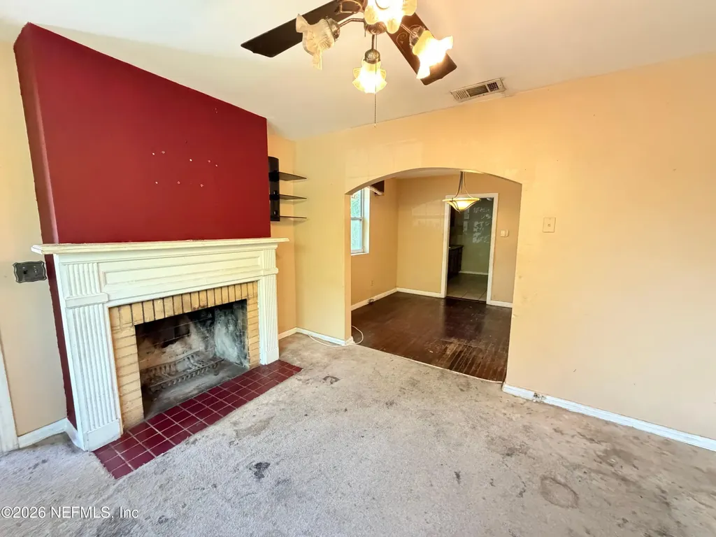 6819 N Pearl Street Jacksonville FL 32208