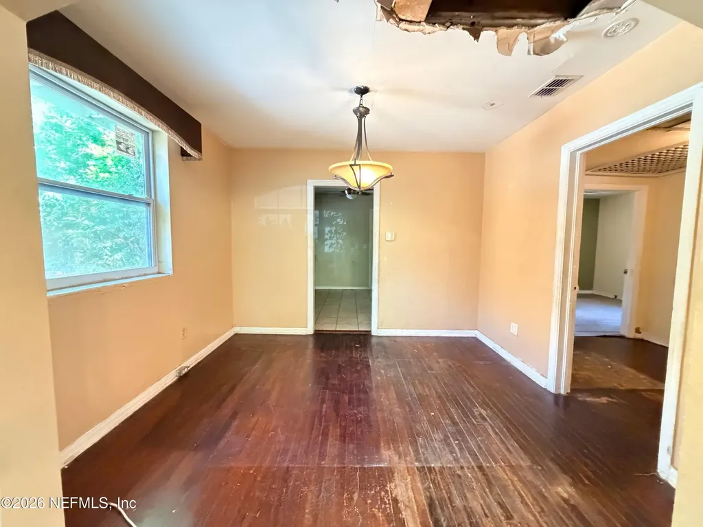 6819 N Pearl Street Jacksonville FL 32208