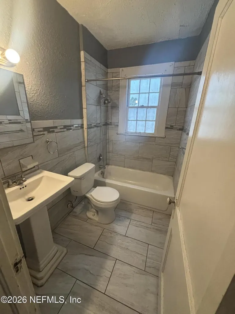 1239 Mcconihe Street Jacksonville FL 32209