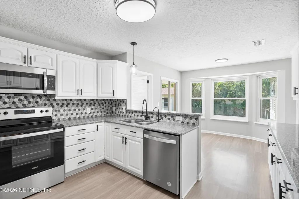 7047 Rivercrest Drive Jacksonville FL 32226