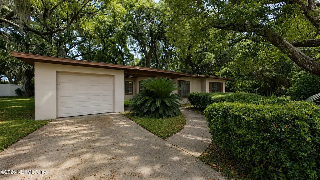 607 Garden Cliff Court Jacksonville FL 32211