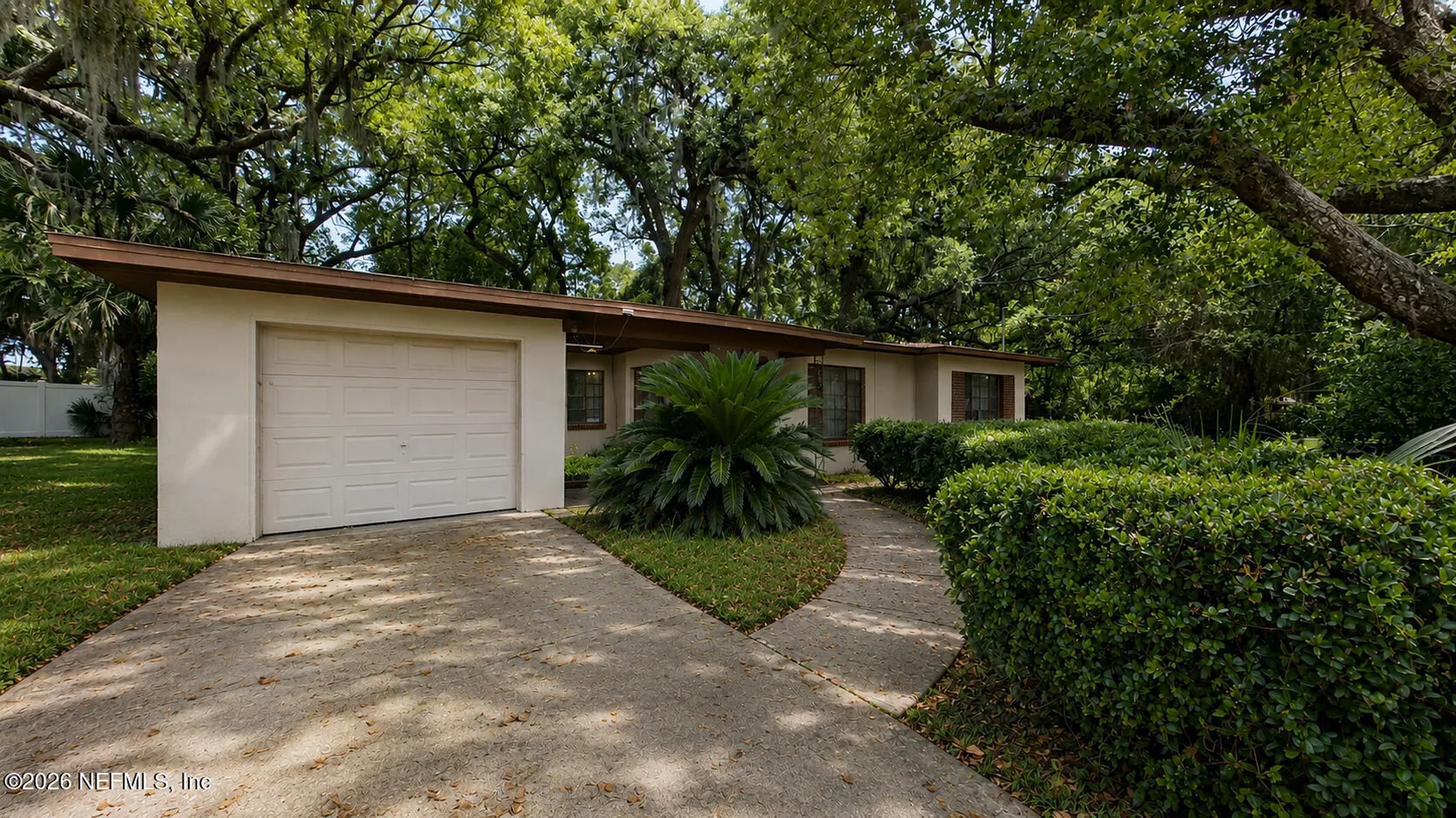 607 Garden Cliff Court Jacksonville FL 32211