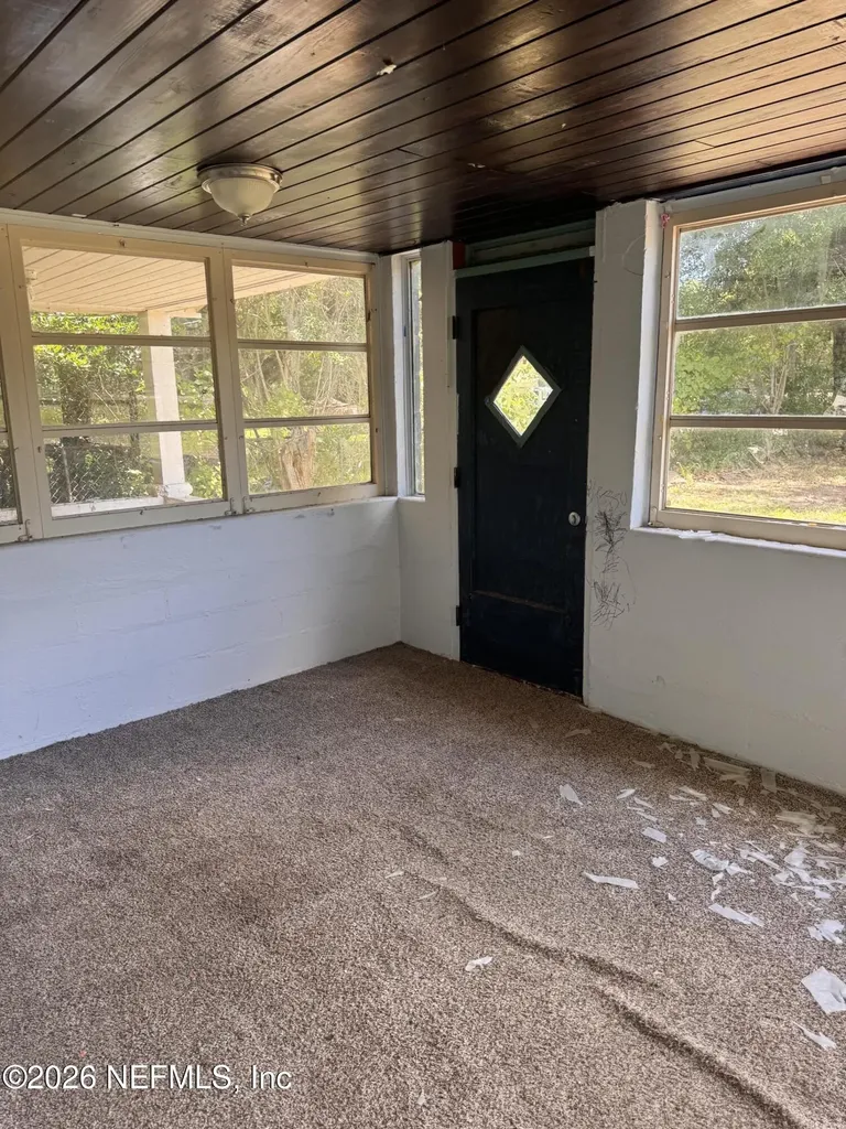 12746 Woodland Avenue Jacksonville FL 32218