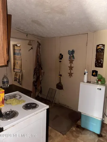 12746 Woodland Avenue Jacksonville FL 32218