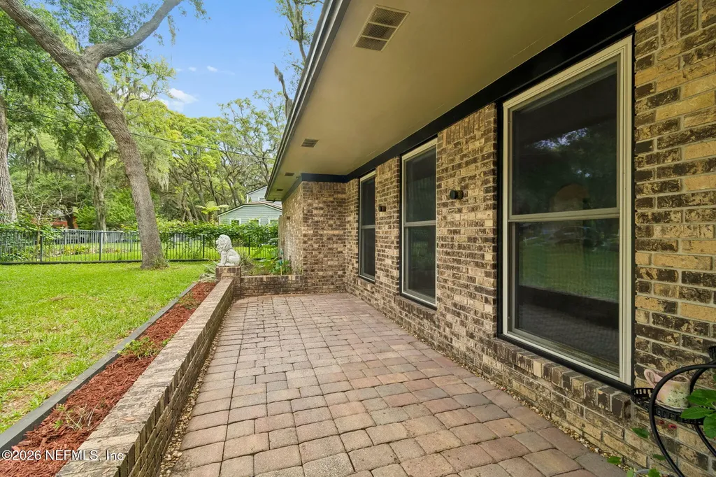 1631 Arrowhead Trail Neptune Beach FL 32266