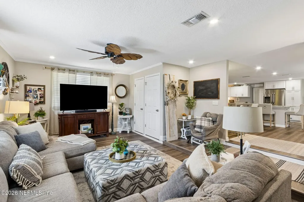 1409 Sharonwood Lane Jacksonville FL 32221
