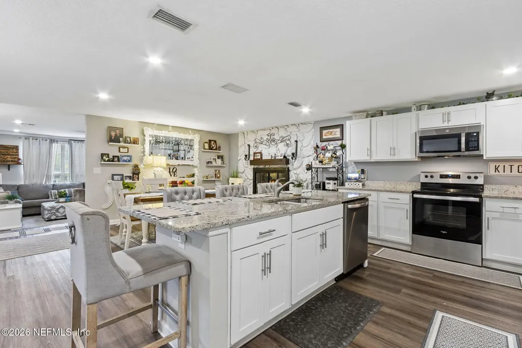 1409 Sharonwood Lane Jacksonville FL 32221
