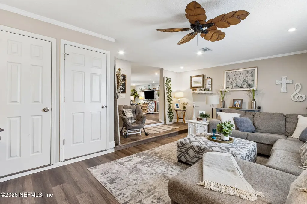 1409 Sharonwood Lane Jacksonville FL 32221