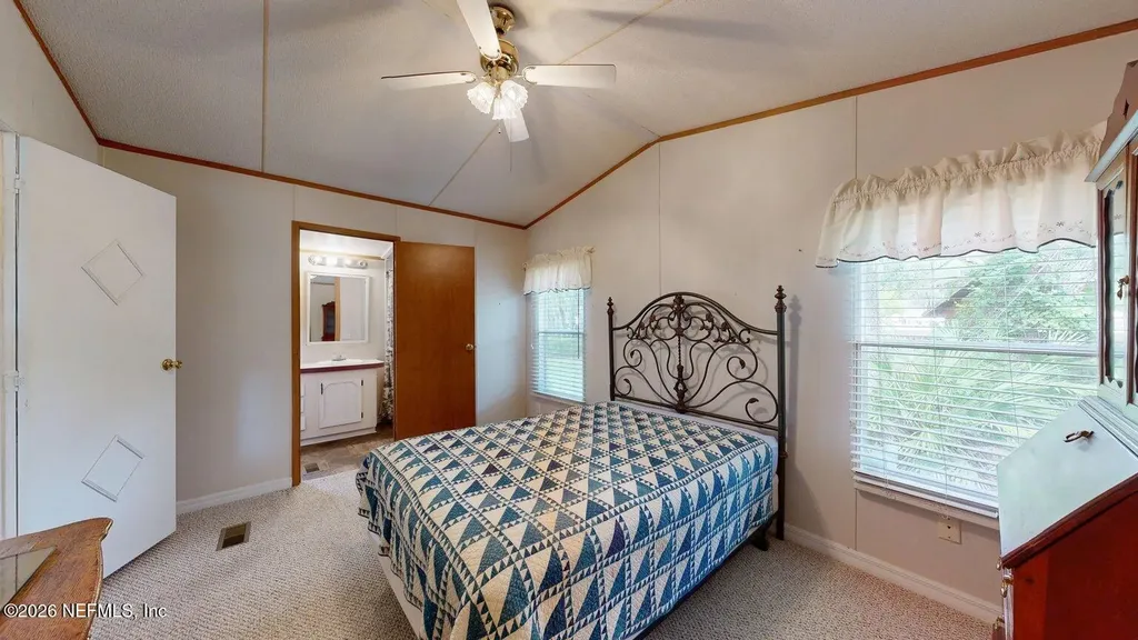 142 Waterside Avenue Satsuma FL 32189