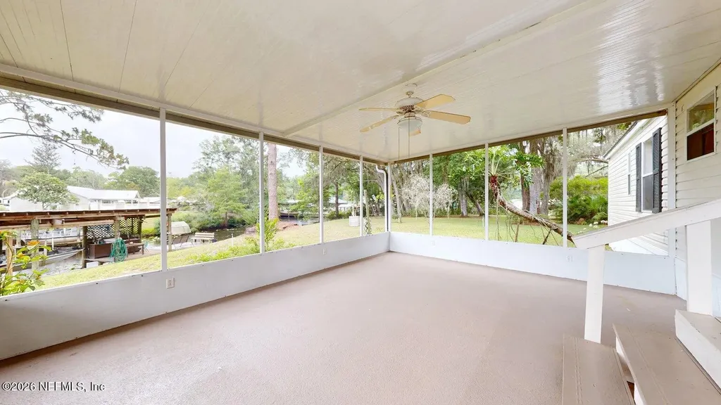 142 Waterside Avenue Satsuma FL 32189