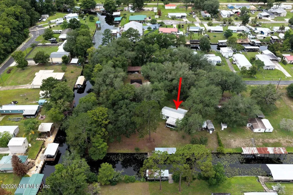 142 Waterside Avenue Satsuma FL 32189