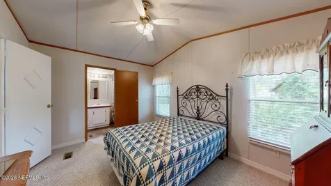 142 Waterside Avenue Satsuma FL 32189