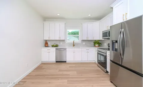9765 S Glen Avenue Glen St. Mary FL 32040