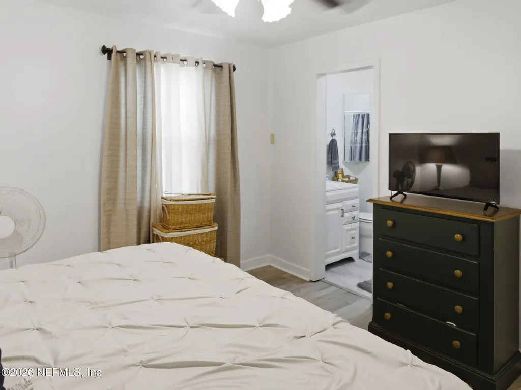 334 7th Way Interlachen FL 32148