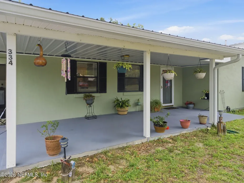 334 7th Way Interlachen FL 32148
