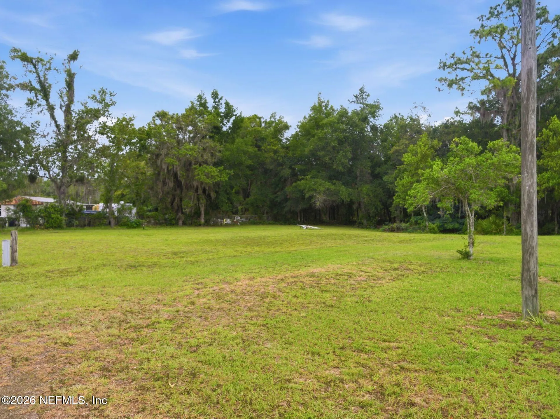 334 7th Way Interlachen FL 32148