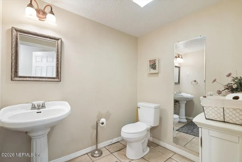 15888 Cr 108 Hilliard FL 32046