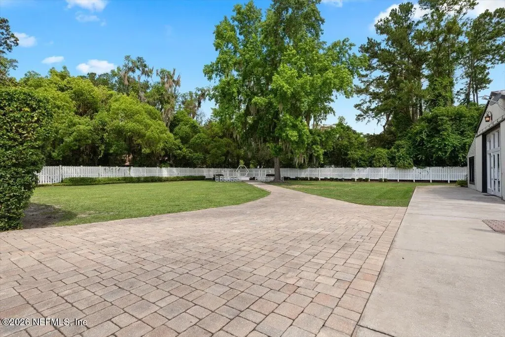 15888 Cr 108 Hilliard FL 32046