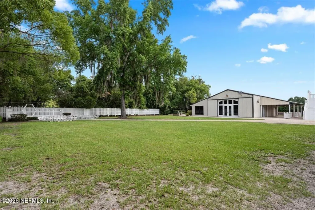 15888 Cr 108 Hilliard FL 32046