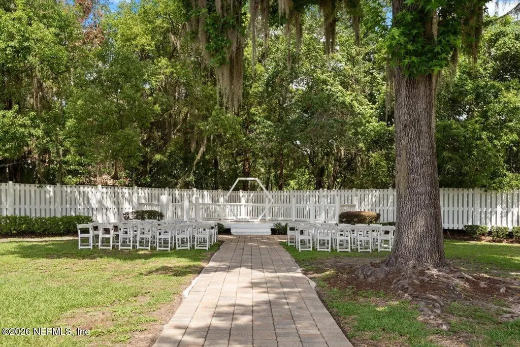 15888 Cr 108 Hilliard FL 32046