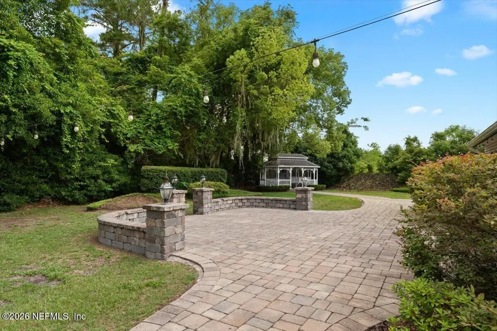 15888 Cr 108 Hilliard FL 32046