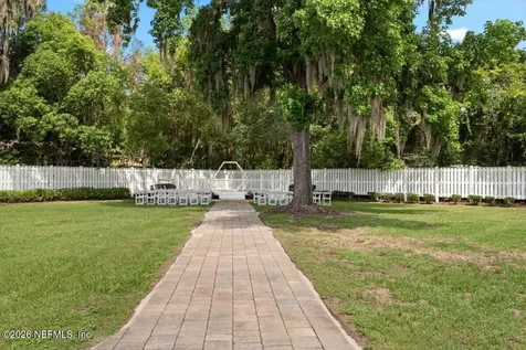 15888 Cr 108 Hilliard FL 32046
