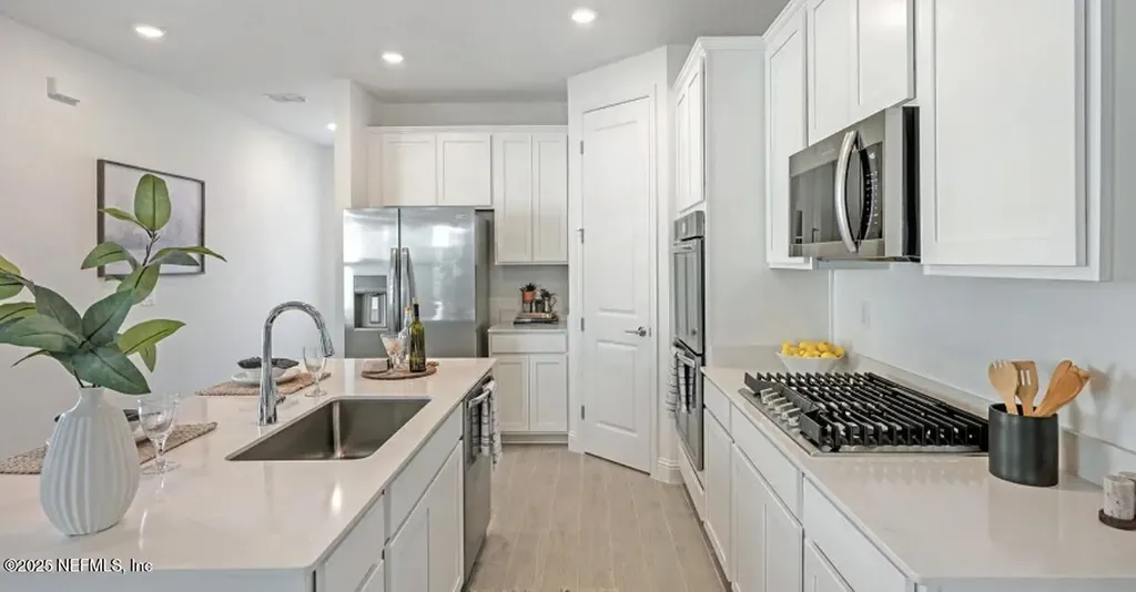 2948 Adelaide Road Green Cove Springs FL 32043