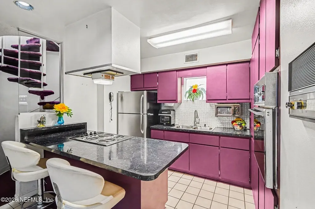633 S Delaware Avenue Deland FL 32720