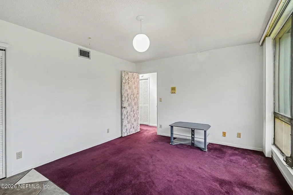 633 S Delaware Avenue Deland FL 32720
