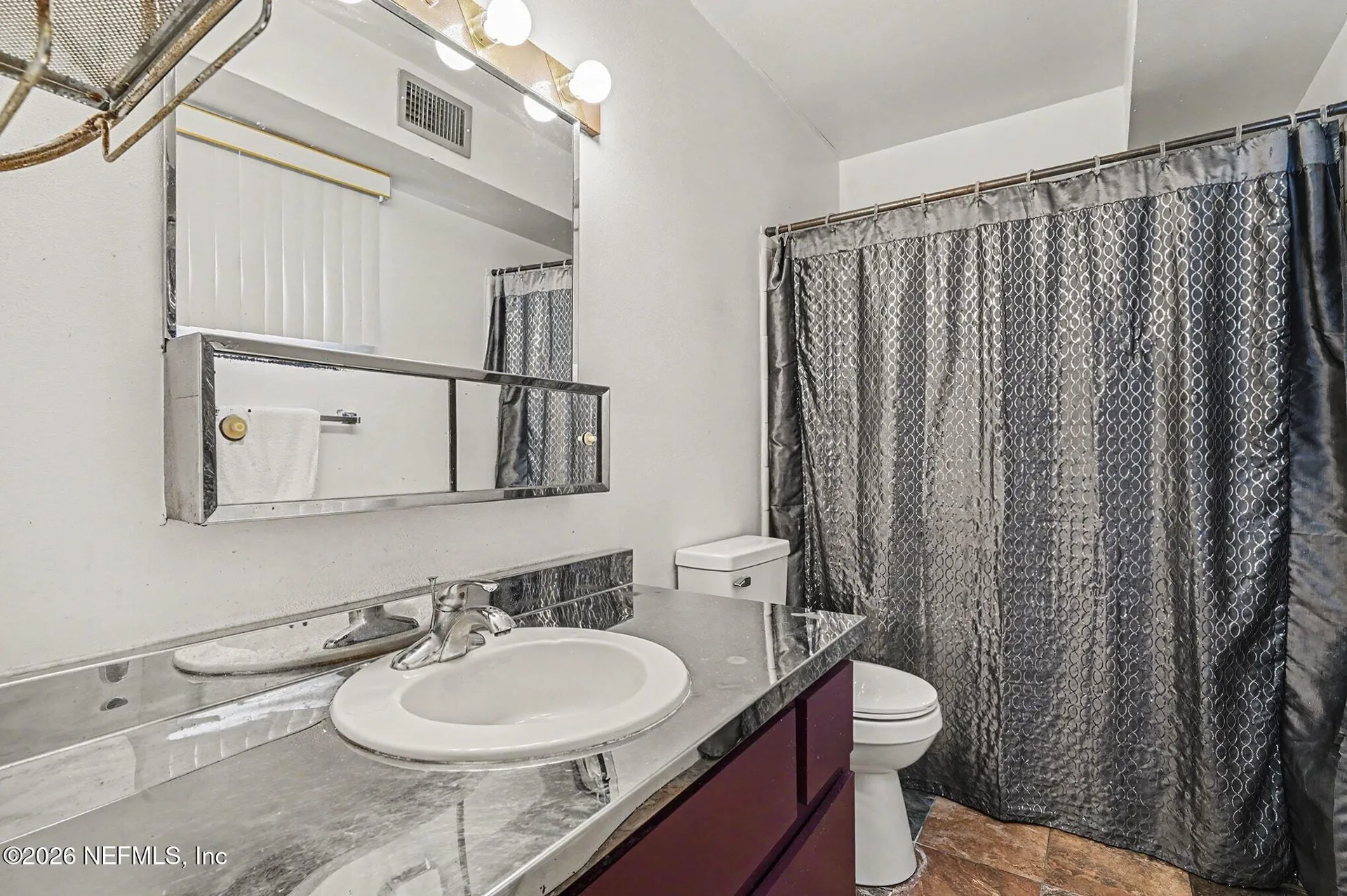 633 S Delaware Avenue Deland FL 32720