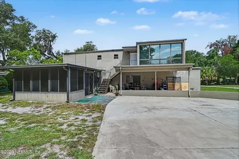 633 S Delaware Avenue Deland FL 32720