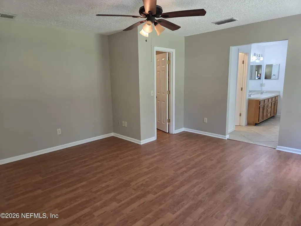 612 S Vermont Avenue Green Cove Springs FL 32043