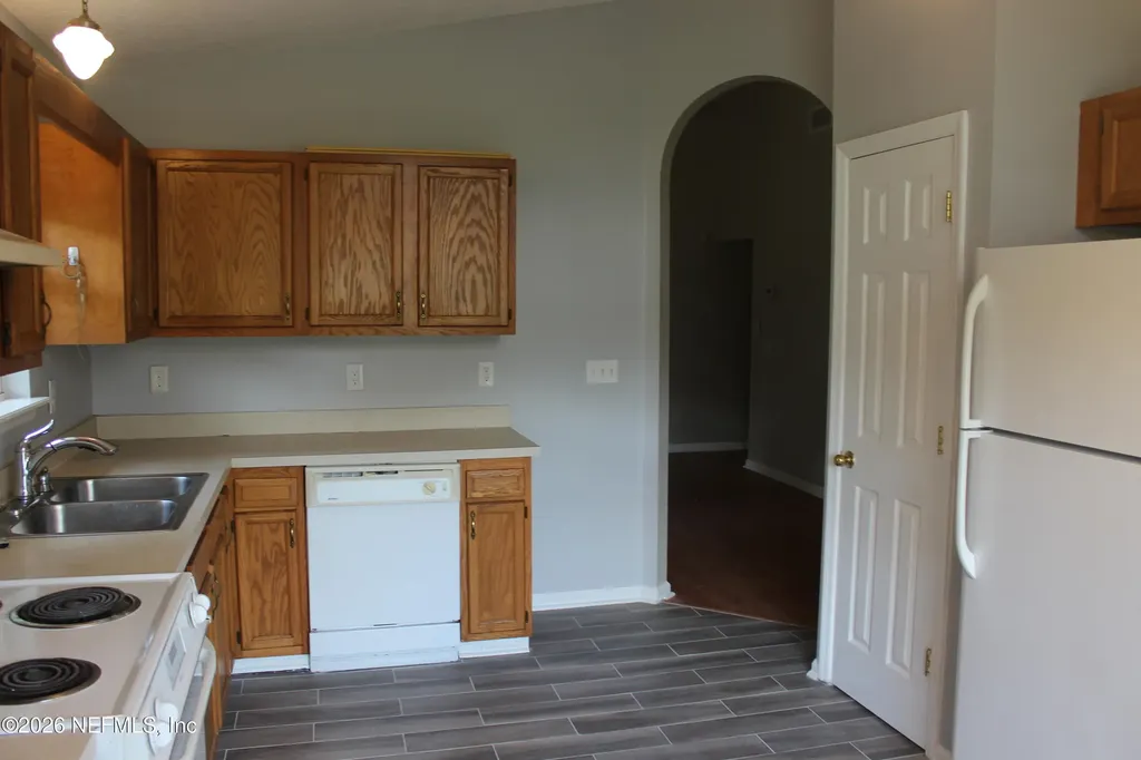 612 S Vermont Avenue Green Cove Springs FL 32043